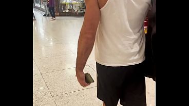 Image Video 215 - It was so hot to meet this gorgeous black guy, he saw me on the S&atilde_o Paulo subway and took me to the stairs at the mall.