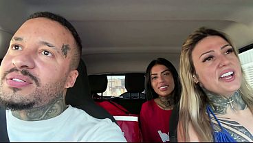 Image Chamamos uma moto boy do food no seu hor&aacute_rio de trabalho pra foder gostoso dentro do nosso carro pra n&oacute_s gozar gostoso nela!