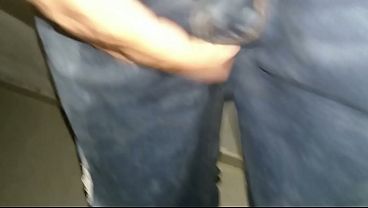 Image Pantal&oacute_n orinado y delicioso orgasmo