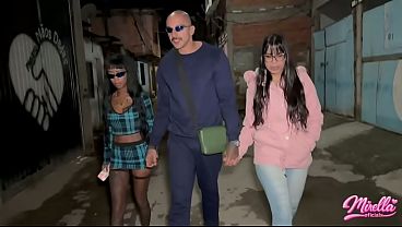Image ENVOLVIDO DA FAVELA LEVOU DUAS SAPATAO PRO BARRACO E MRTEU ROLA NAS DUAS