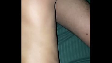 Image Casada safada, senta igual puta no meio-irm&atilde_o e humilha o marido corno.