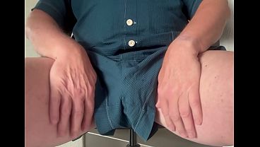 Image Nach dem Aufstehen war ich erregt und habe meinen steifen Schwanz verw&ouml_hnt