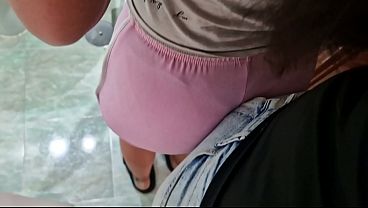 Image A la nueva sirvienta Argentina Morocha de 18 a&ntilde_os le encanta que le pague dinero a cambio de gran corrida en su boca amateur cuando mi esposa no esta