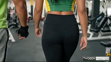 Image LEVANTAMENTO DE ROLA COM A PUTINHA FITNES