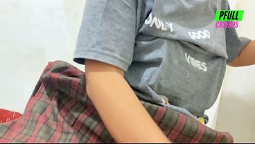 Image COLEGIALA PRUEBA VERGA CON UNIFORME DICE QUE LE EXITA