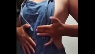 Image Colombiana se mastueba en el Ba&ntilde_o casero Real