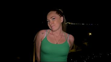 Image Lyia, une coquine timide mais affam&eacute_e
