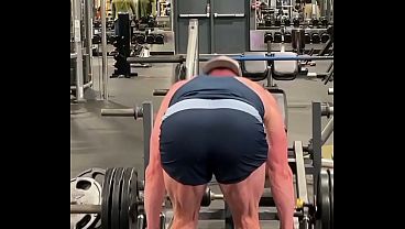 Image H&eacute_tero treinando gl&uacute_teos
