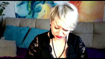 Image Cool mature webcam whore Aimee Hot MILF and a close-up of her lustful cunt .!. ))