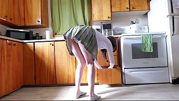 Image Stepdaughter gets STUCK, so Stepdad gives her HUGE Squirting Orgasms WOW