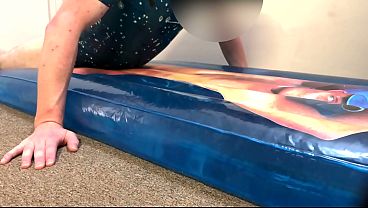 Image Fucking water-filled Beach Bum Barry inflatable mattress