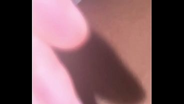 Image Sem capa, mas o piercing entrou todo.