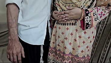 Image indian Faqeerni needs a desi big cock for hairy big ass to get new suits and money