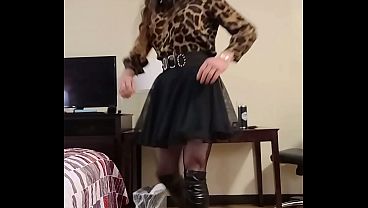 Image Gran gorilla con pene grande cogiendo travesti