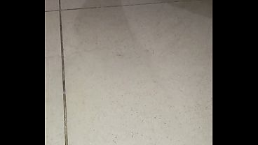 Image Uma foda na casa de banho