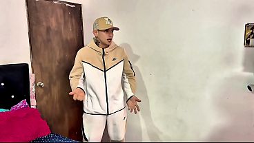 Image Se queda sin plata Kitty DJ y paga el domicilio con sexo rudo - Colombiana Real 4K