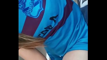 Image Ella quiere sexo antes de su partido de futbol