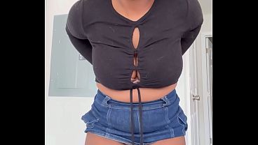 Image STRIPTEASE SQUIRTS