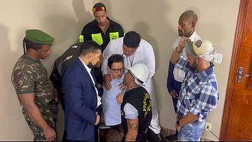 Image YURI GA&Uacute_CHO - PROFISSONAIS FODENDO O CLIENTE E GARANTINDO O B&Ocirc_NUS DO M&Ecirc_S - SEXO GAY PAR&Oacute_DIA - SEXO INTERRACIAL BRASIL