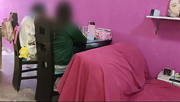 Image Vino a mi casa a hacer la tarea y me puso de a perrito