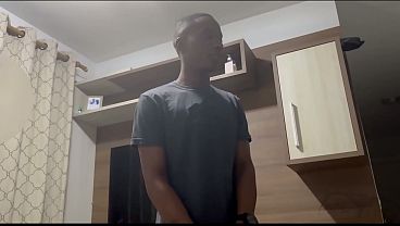 Image TRAINDO meu marido na sala com meu SOGRO. E ele j&aacute_ estava louco para foder meu cu