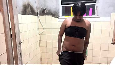 Image fui tomar banho e bati uma punheta