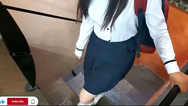 Image Esta COLEGIALA se va a COGER por DINERO CON SU MAESTRO