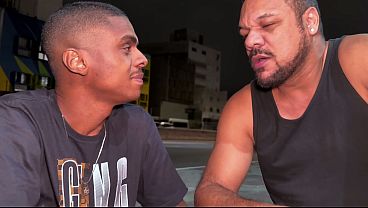 Image Peguei o cara que ajudou na mudan&ccedil_a e sa&iacute_mos os dois leitados