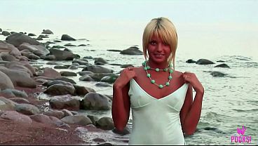 Image Carmen H's Sundress Clings As She Rubs Her Wet Cunt On Sandy Beach!
