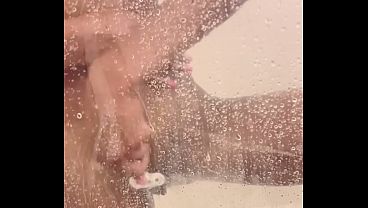 Image Shaving in the shower 2026