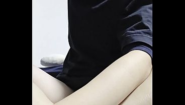 Image huri1011 who A Japanese boy is masturbating. Whilst fondling his nipples, he exposes his anus as he ejaculates.