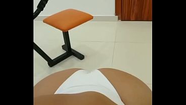 Image Esposa infiel!! Tiene sexo duro con el vecino mientras su marido est&aacute_ en el supermercado