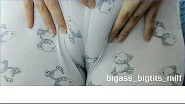 Image RUBBİNG PUSSY WİTH PAJAMAS