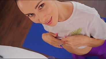 Image Fitness Girl Fucks Passionately in Tight Torn Leggings After Workout