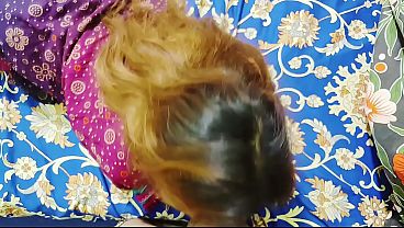 Image Desi Pakistani Husband wife- Roleplay Jija Sali Ko Lun K Choopay Lagwa Raha hai