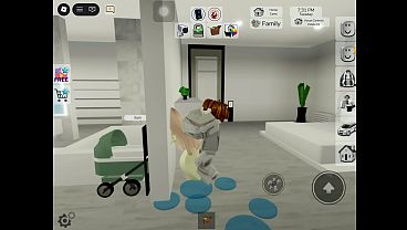 Image Girl wanna to get fuck from bacon in Roblox Brookhaven :D
