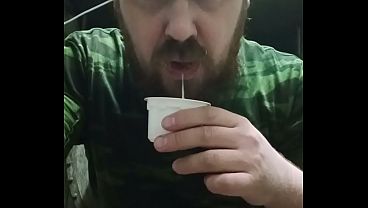 Image Gay man masturbates right at work, cums and eats fresh cum from his balls!!!