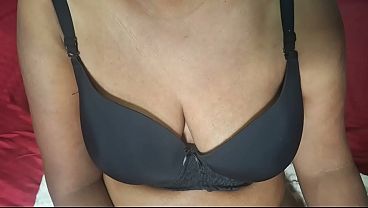 Image Hood Bitch with a Big booty on bed viral video 06