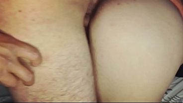 Image Cornudo Se masturba Mientras Su Amigo Se Folla A Su Esposa