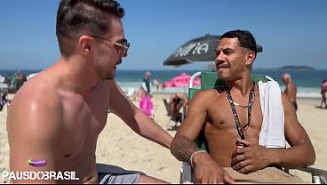 Image Novinho na praia querendo leite