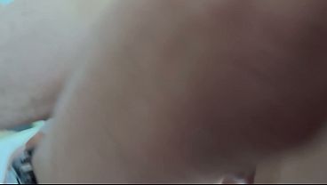 Image Dois dotados colocaram seus paus enormes no cu da maior atriz porn&ocirc_ do Brasil Elisa Sanches