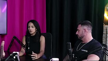 Image VEJA COMO FOI A KEL MACETTARE E BRUNO ABATE NO BORA CAST COM BRUNA CARLOS & MATHEUS CAETANO - PARTE 2 (WATCH ON: SHEER/RED)