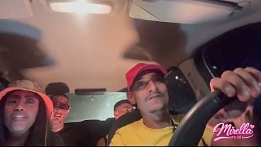 Image MOTORISTA DE APLICATIVO UMA PUTA DOIS AMIGOS E UM SEGREDO
