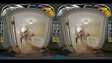 Image VIRTUAL PORN - Alluring Stepsister Sisi Rose Can&rsquo_t Resist Her Stepbrother After A Sensual Bath Leads To Wild Sex