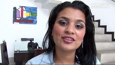 Image Slutty Shop Assistant Gets Picked Up and Pounded - CARNE DEL MERCADO