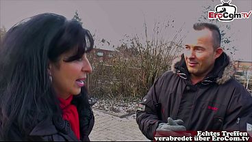 Image Fette deutsche Hausfrau mit Naturbusen von der Stra&szlig_e gefickt