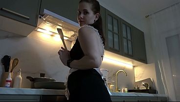 Image Maid's beautiful feet are brought to a cumshot by doing a footjob