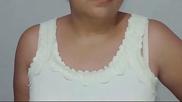 Image Se insinuou tirando a roupa a&iacute_ j&aacute_ viu &eacute_ s&oacute_ alegria Kkkkkkk