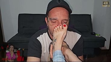 Image Quando eu digo que meu marido &eacute_ o maior corno ningu&eacute_m acredita, olha o n&iacute_vel de submiss&atilde_o a mim!