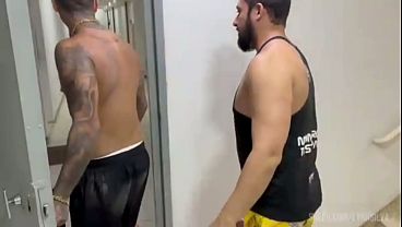 Image Descaba&ccedil_ando o novinho gostoso sexo selvagem